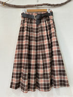 Carregar imagem no visualizador da galeria, Saia em fazenda c/ bolsos SPICY
