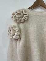 Load image in the gallery viewer,Camisola de malha c/ aplicações MILKY
