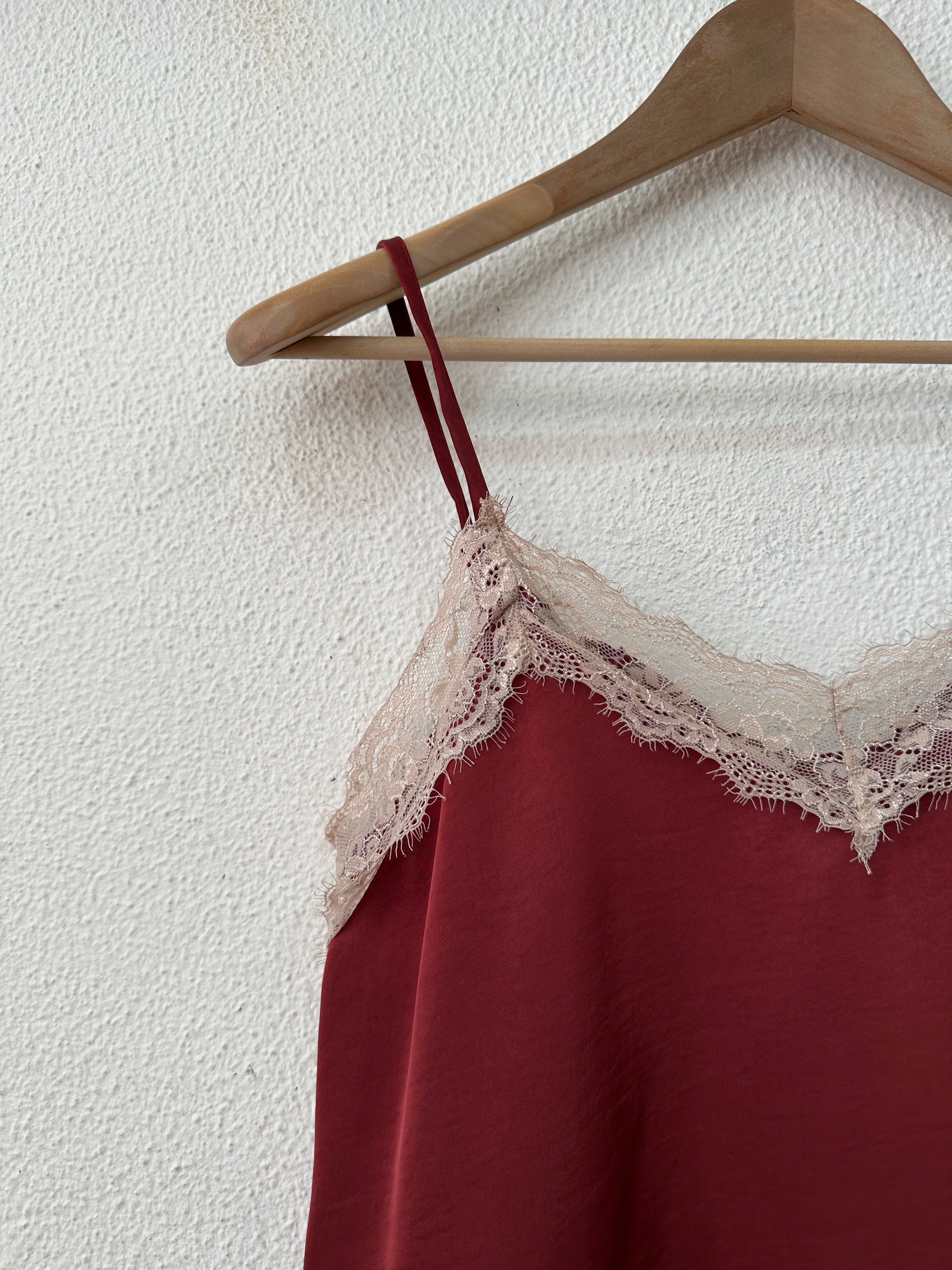 Top acetinado c/ renda JENNIFER