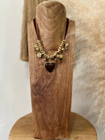 Load image in the gallery viewer,Colar curto VELVET
