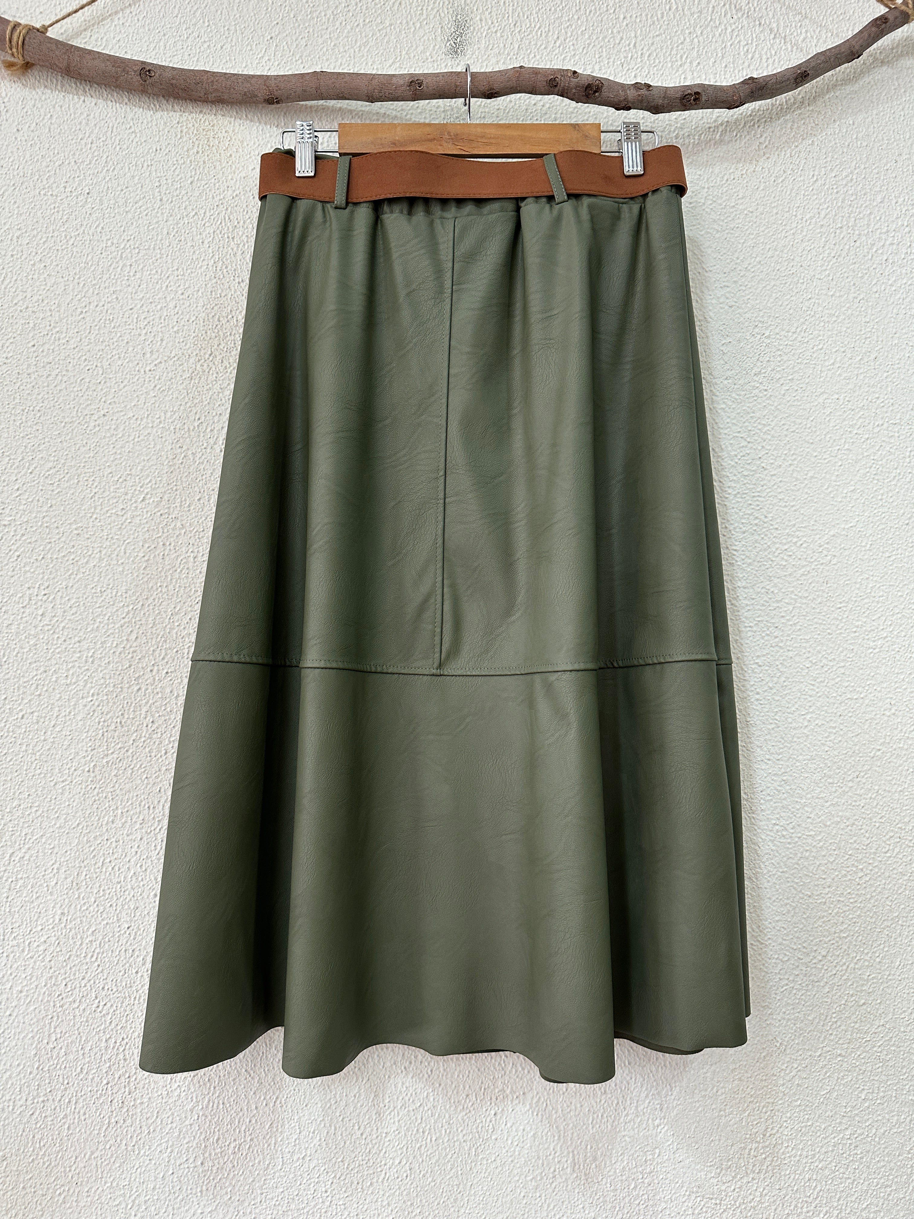 Saia em ecopele c/cinto RUTH