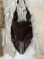 Load image in the gallery viewer,Mala em pele triangular GIPSY
