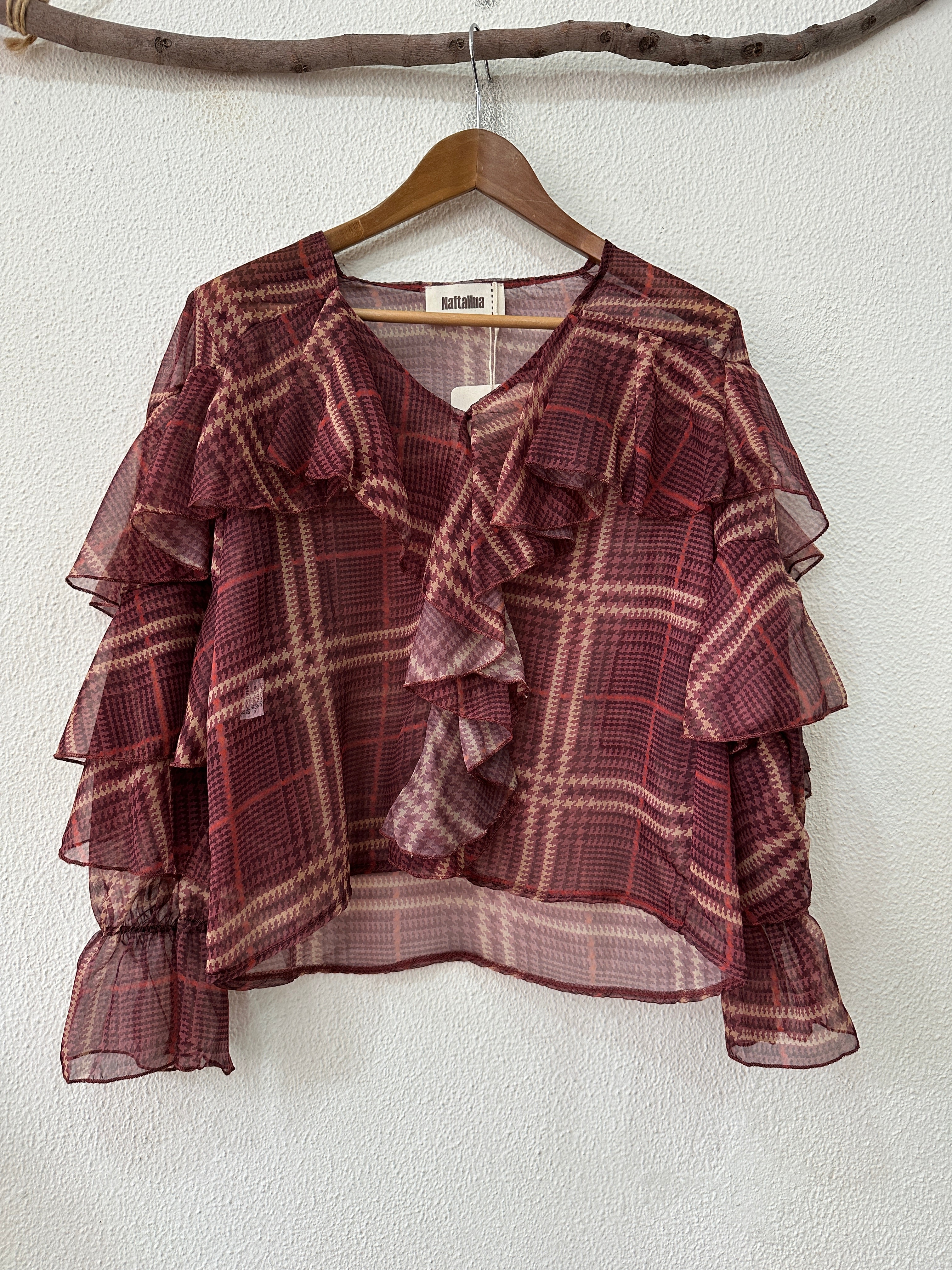 Blusa em chiffon c/folhos FLAY