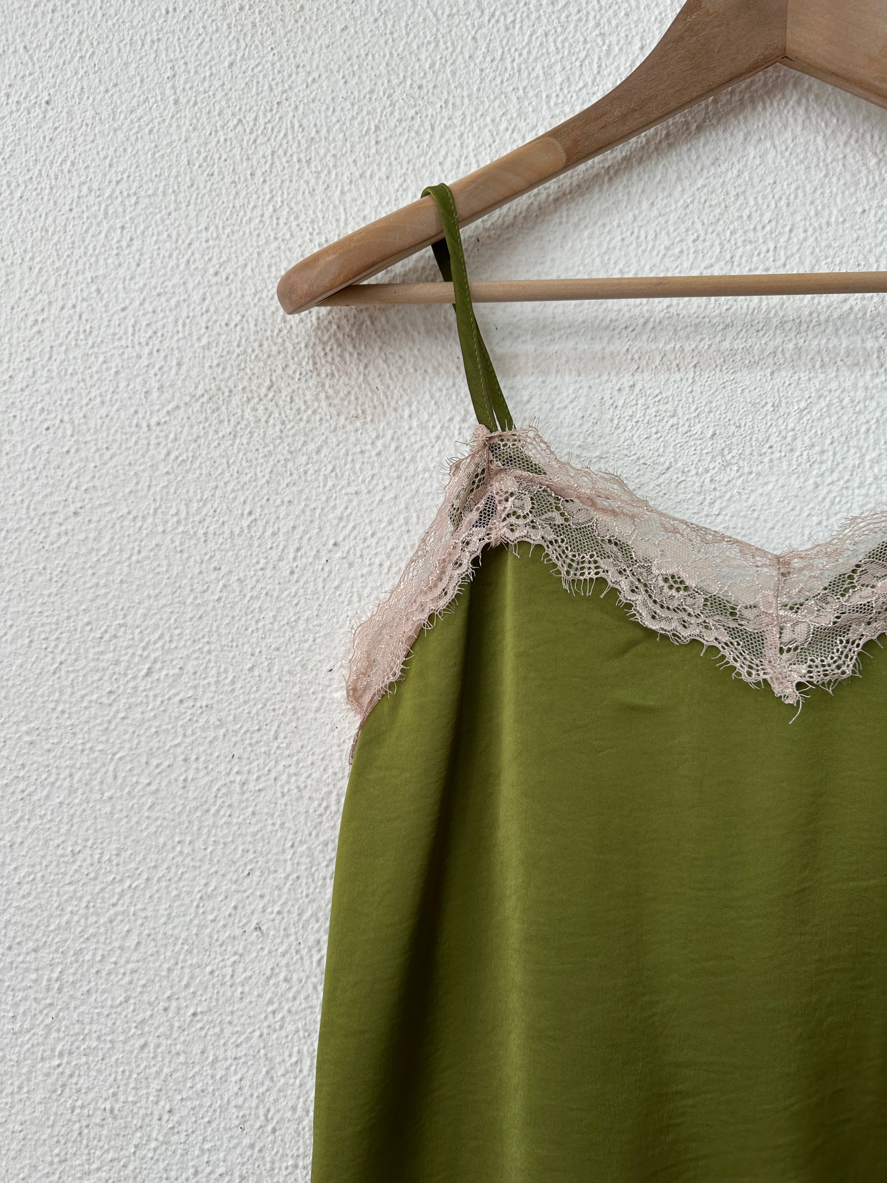 Top acetinado c/ renda JENNIFER