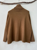 Load image in the gallery viewer,Camisola tipo envelope c/gola MELISSA
