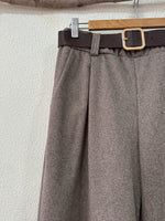 Carregar imagem no visualizador da galeria, Pantalonas em fazenda espinada MARY
