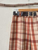 Load image in the gallery viewer,Pantalonas em suede c/virola RACHEL
