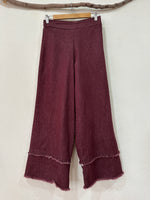 Load image in the gallery viewer,Pantalonas em ganga c/costura ARZILA
