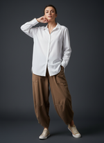 Load image in the gallery viewer,Calças baggy em microbombazina c/ bolsos HARLEM
