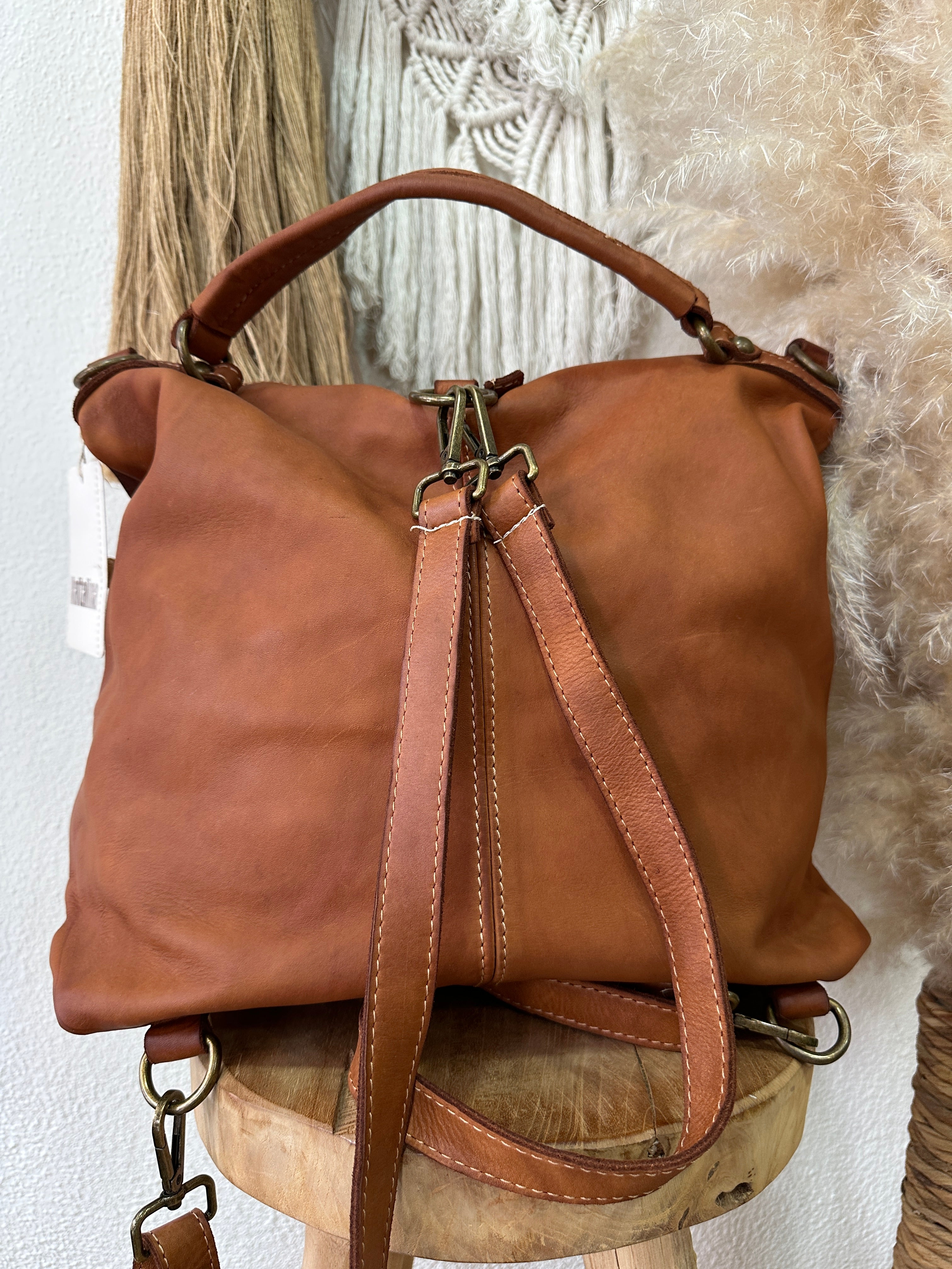 Mochila em pele lavada OSLO