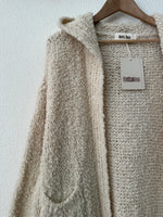 Load image in the gallery viewer,Casaco em malha encaracolada c/ bolsos e capuz WISDOM
