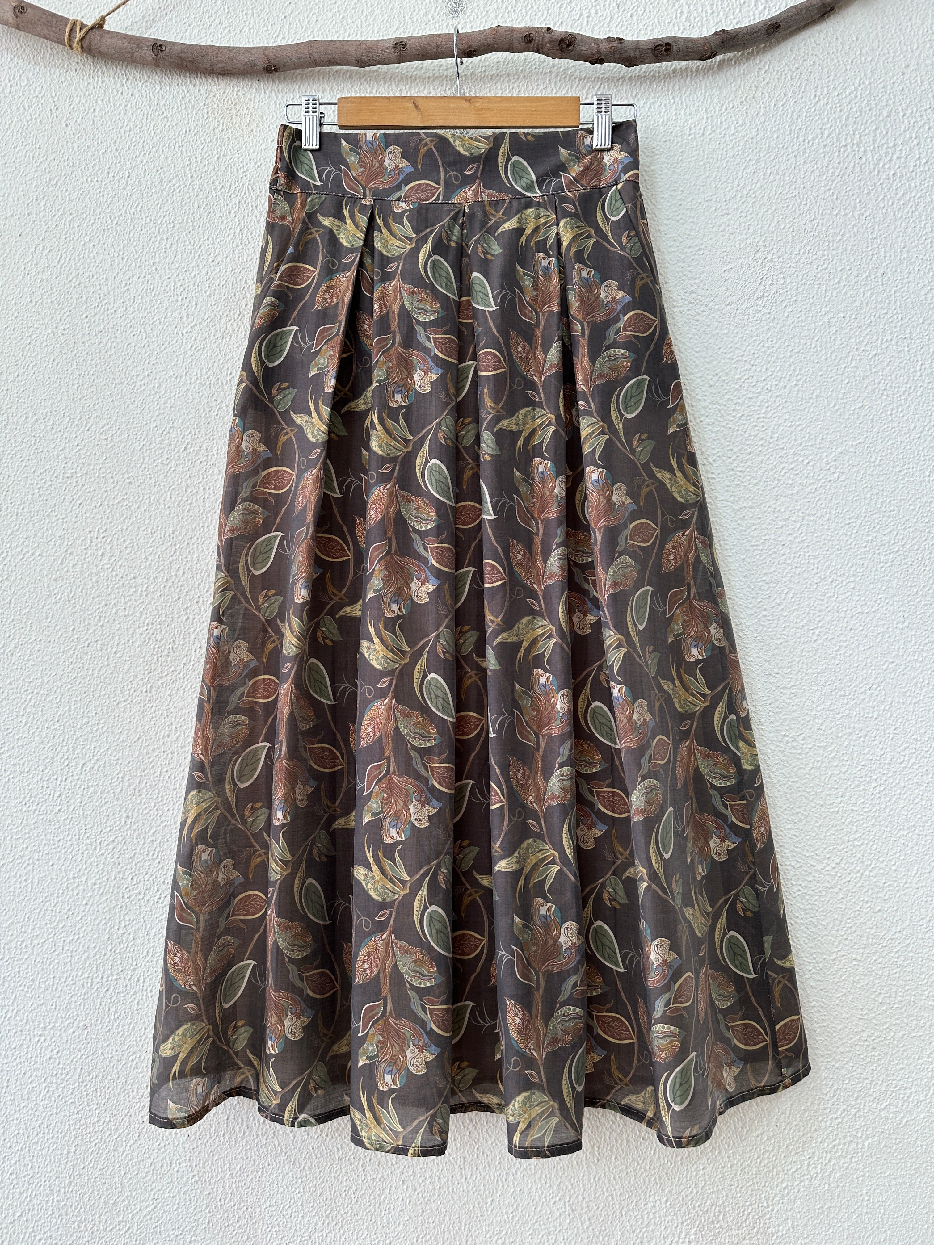 Saia fluida c/ forro BETTY