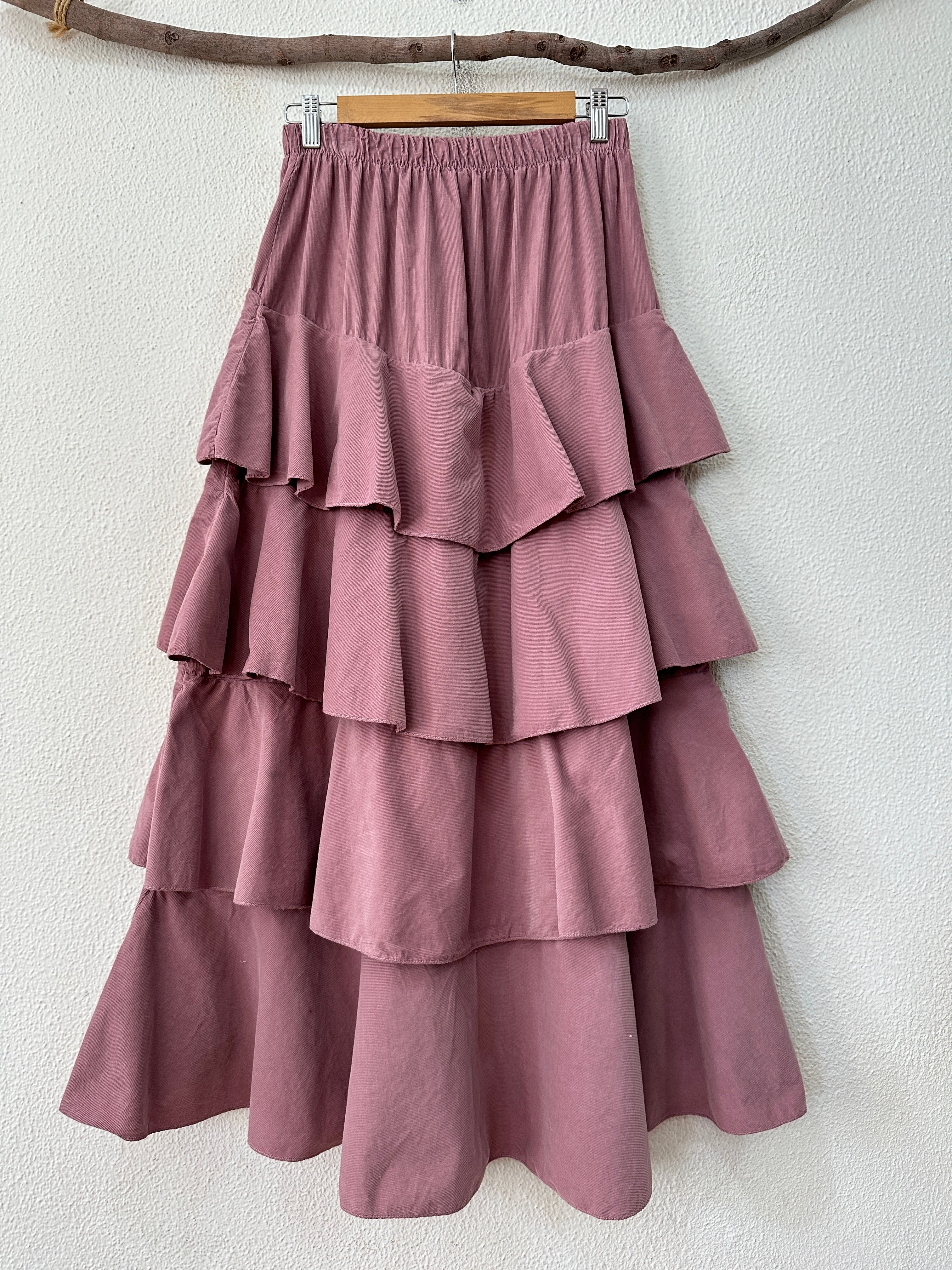 Saia em microbombazina c/ folhos ASPEN