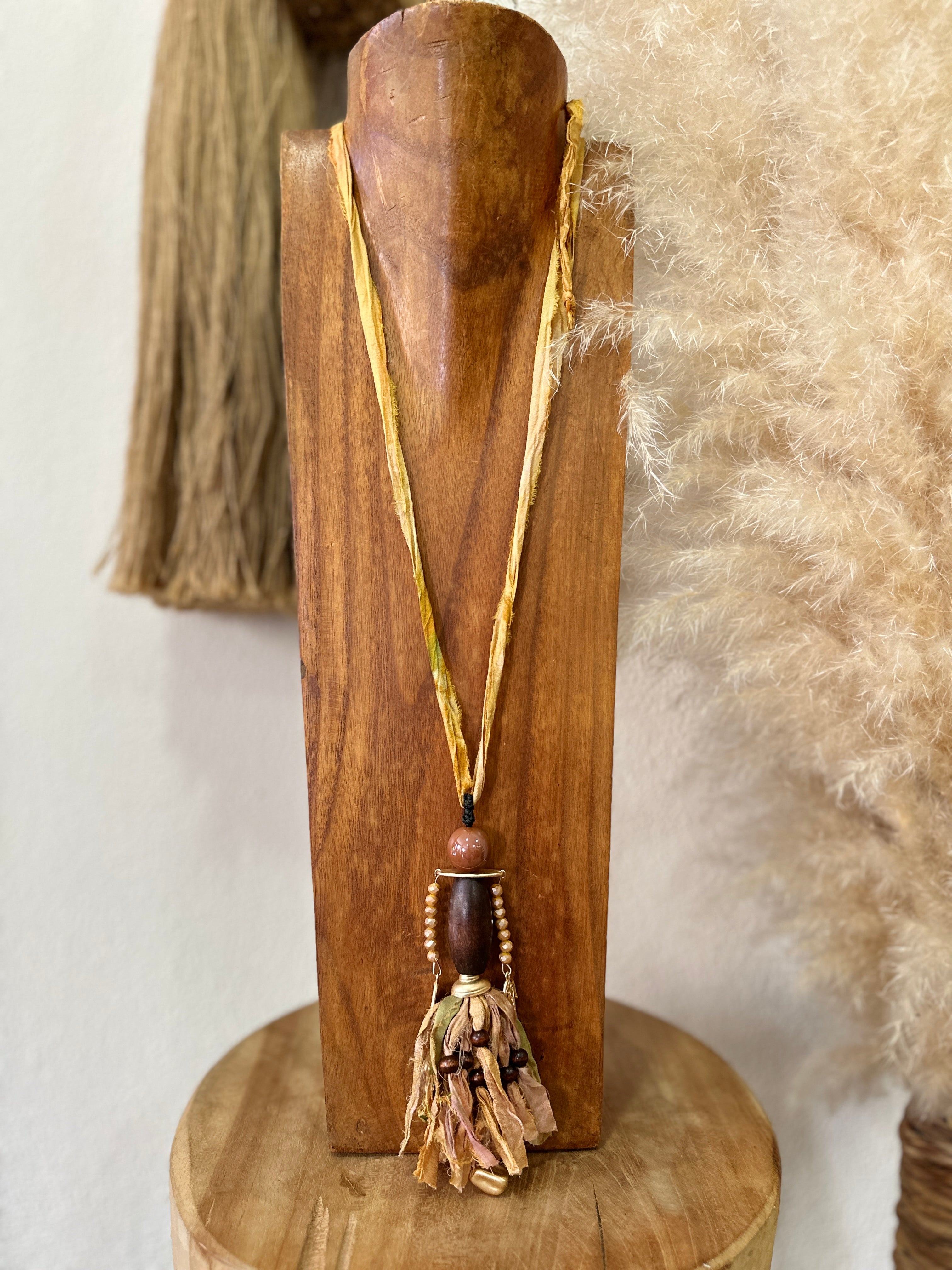 Colar comprido VANISH