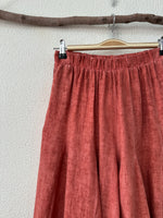Carica l'immagine nel visualizzatore della galleria,Pantalonas palazzo em linho c/ gomos ABIGAIL
