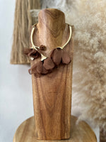 Carregar imagem no visualizador da galeria, Gargantilha rígida MAGNÓLIA
