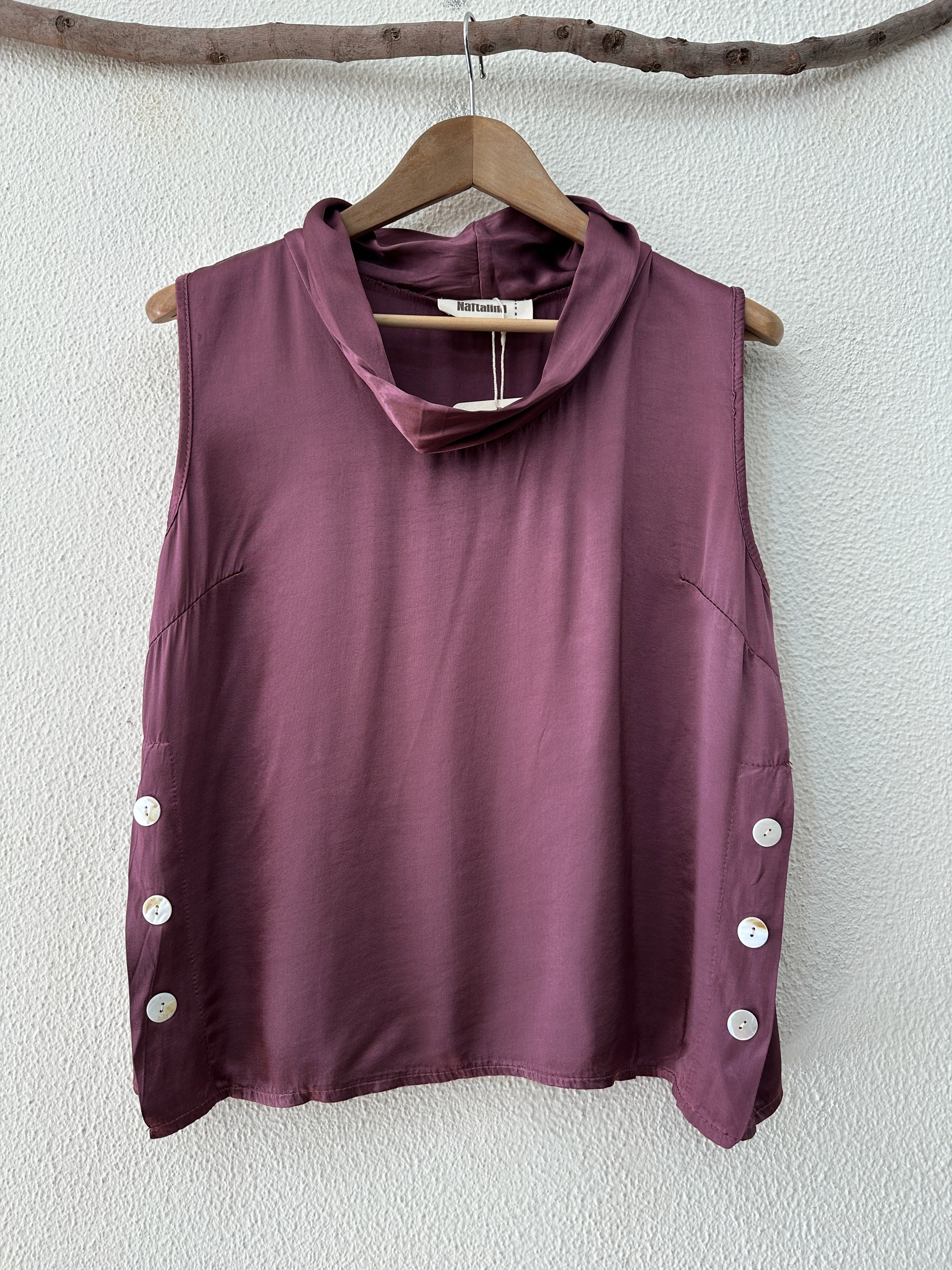 Top acetinado c/ botões GRAFF