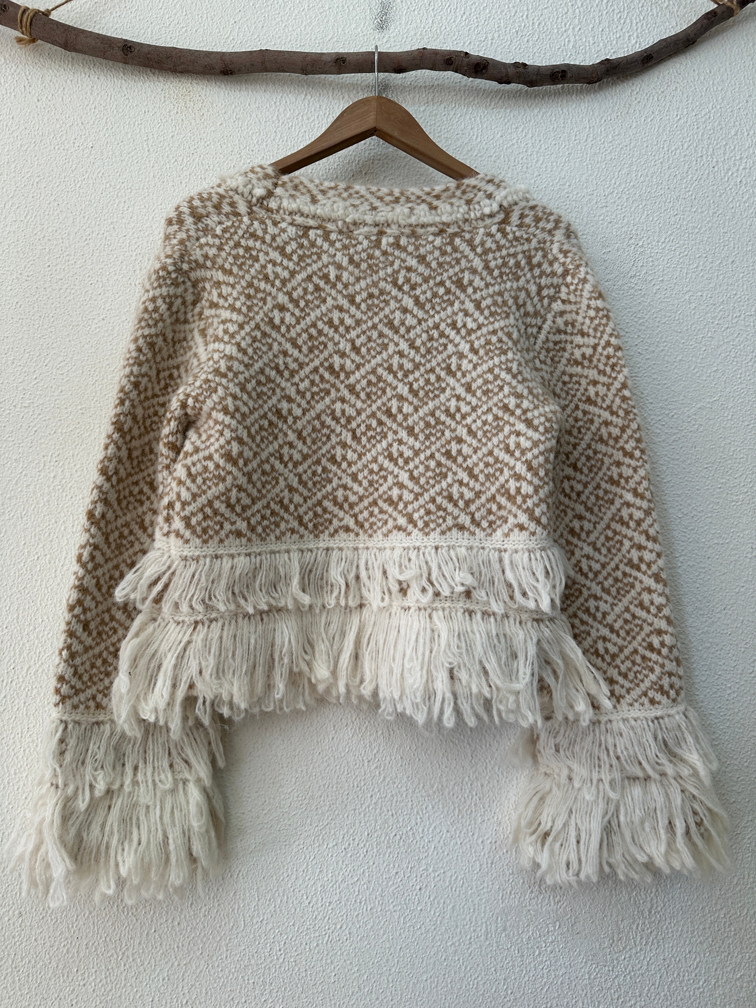 Casaco de malha c/franjas GOYA