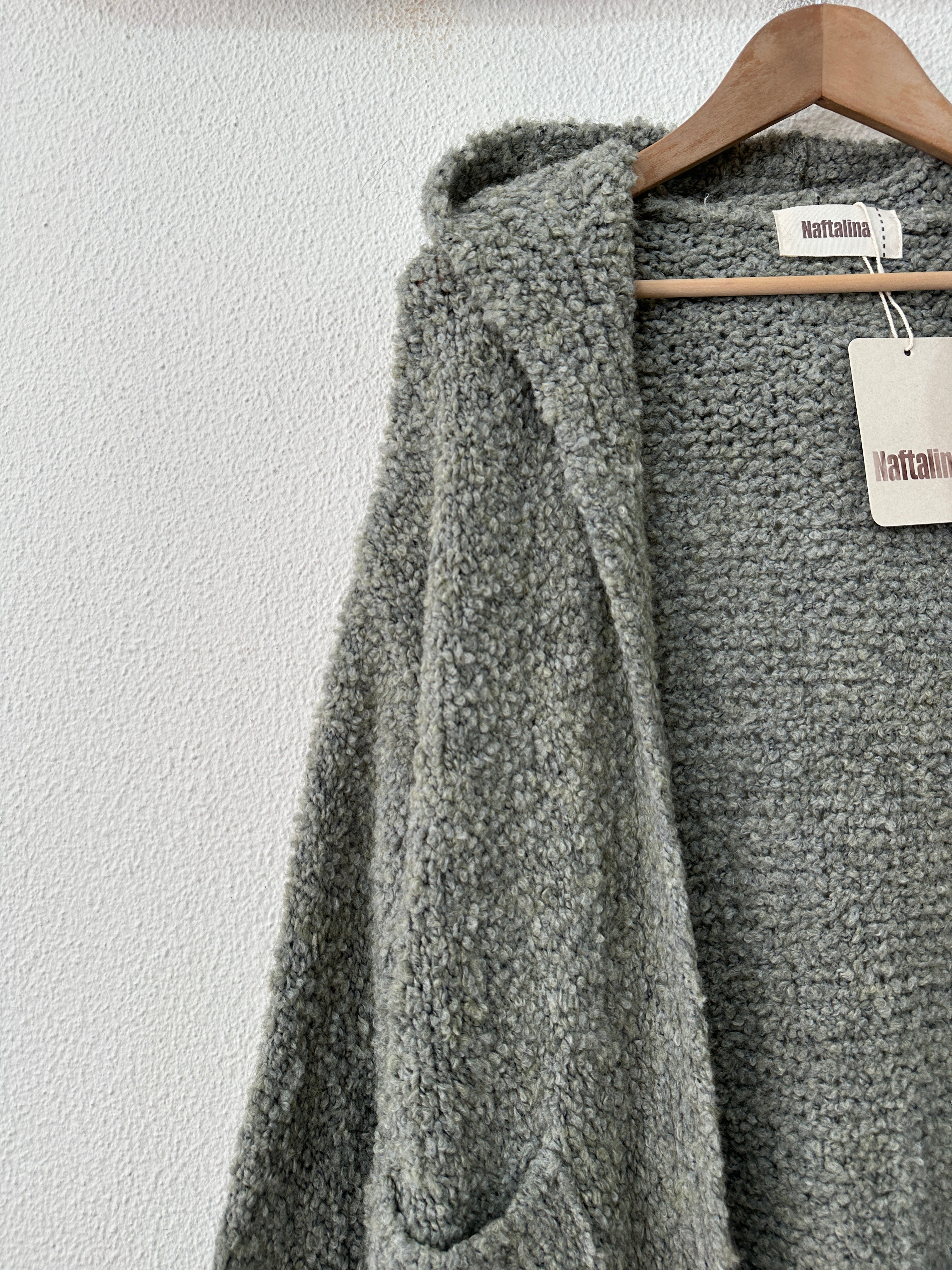 Casaco em malha encaracolada c/ bolsos e capuz WISDOM