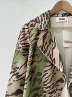 Load image in the gallery viewer,Blusão efeito suede FEARLESS
