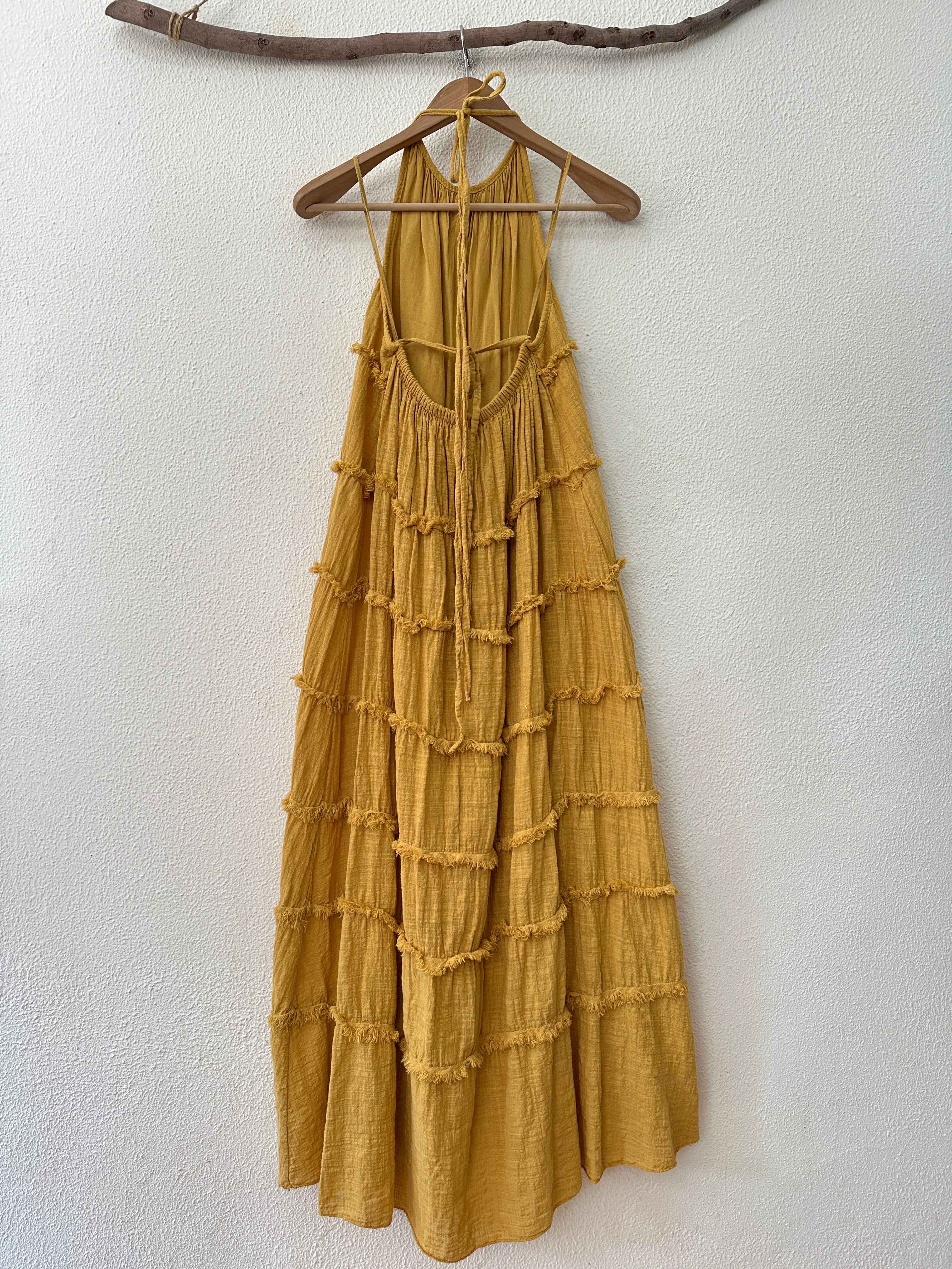 Vestido c/ decote halter AGNI