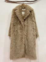 Load image in the gallery viewer,Casaco comprido em pelo sintético GRENOBLE
