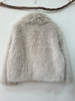 Carregar imagem no visualizador da galeria, Casaco em pelo sintético ICELAND
