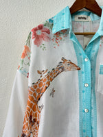 Cargue la imagen en el visor de la galería,Camisa oversize GIRAFFE
