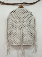 Load image in the gallery viewer,Colete de malha em patchwork de crochet MAYA
