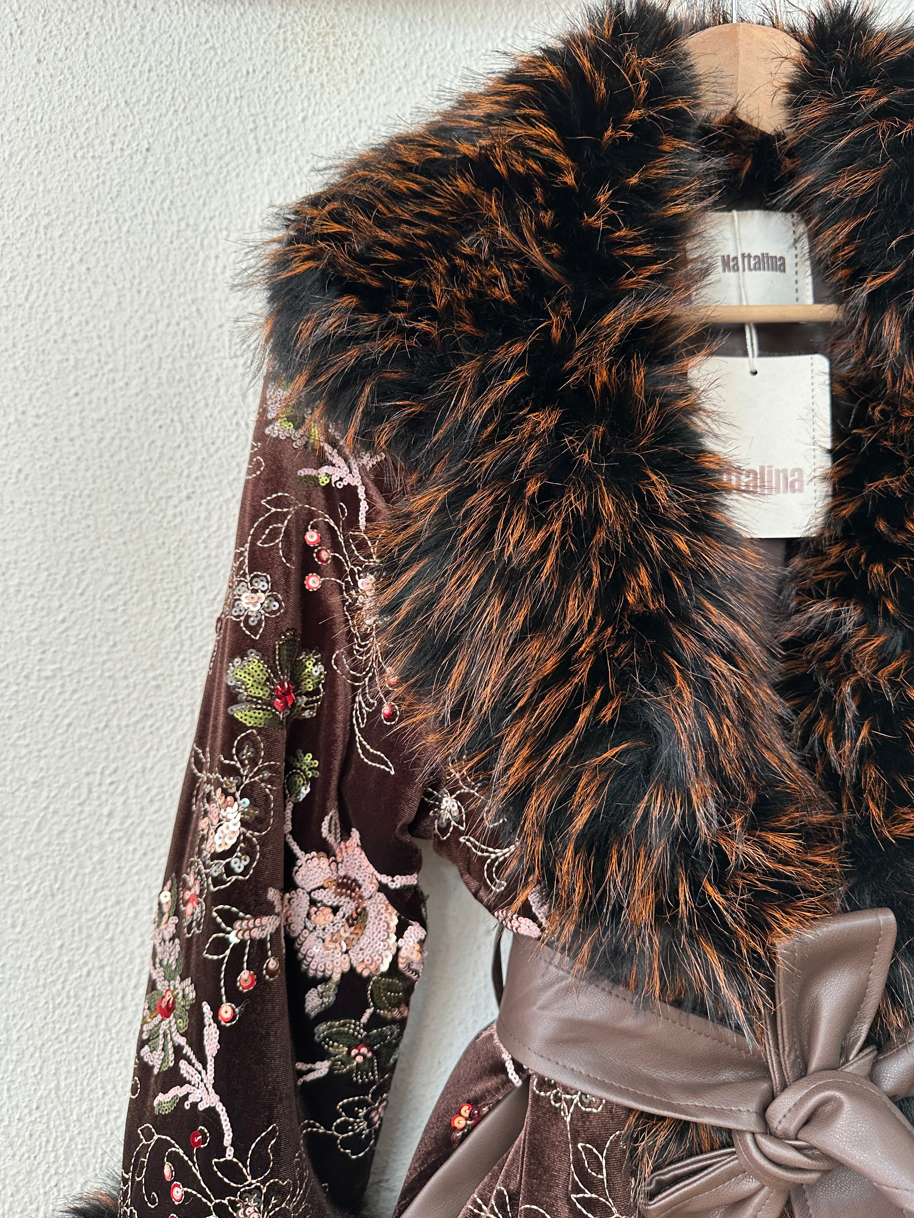 Casaco em veludo bordado c/pêlo PENÉLOPE