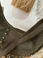 Carregar imagem no visualizador da galeria, Mala em camurça sintética c/franjas OPHELIA
