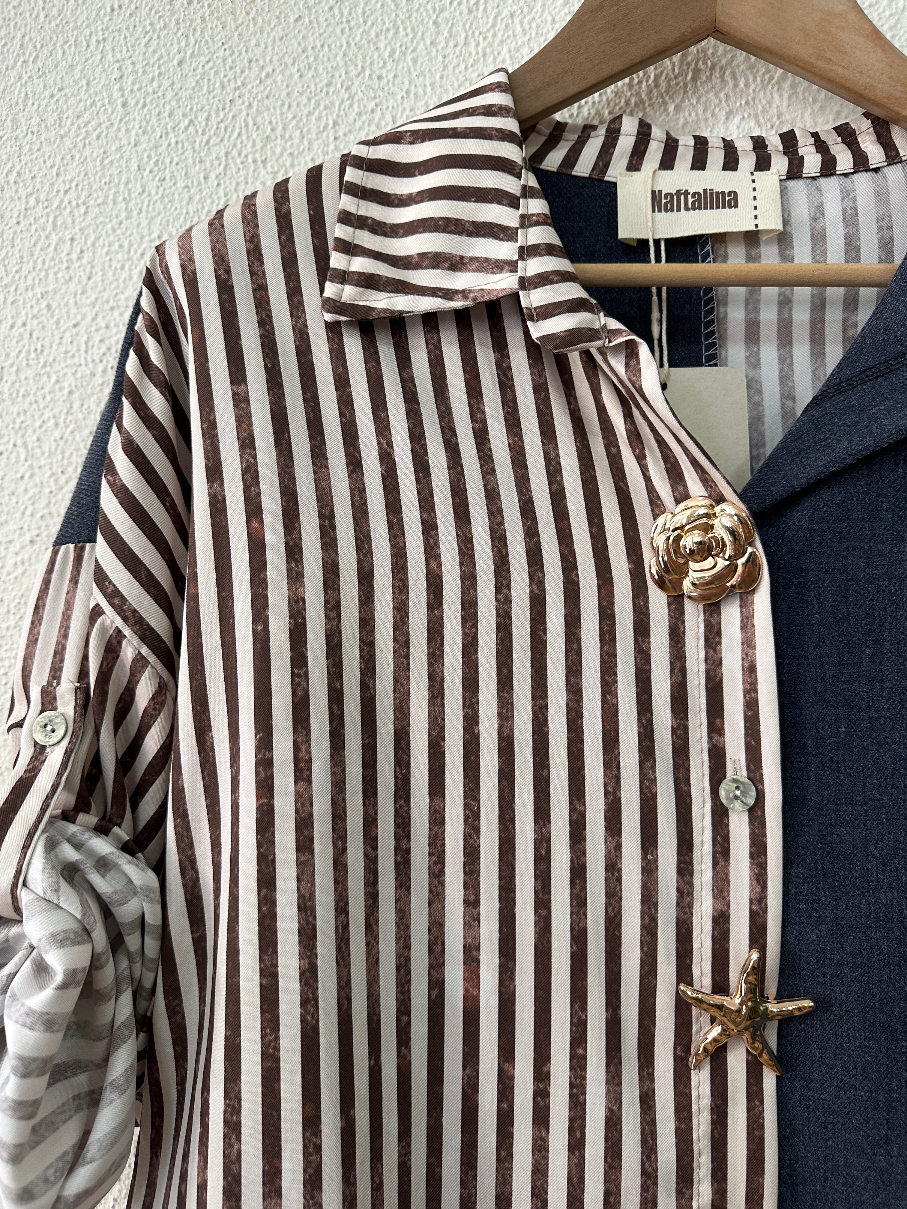 Camisa oversize c/pregadeiras amovíveis LEONA