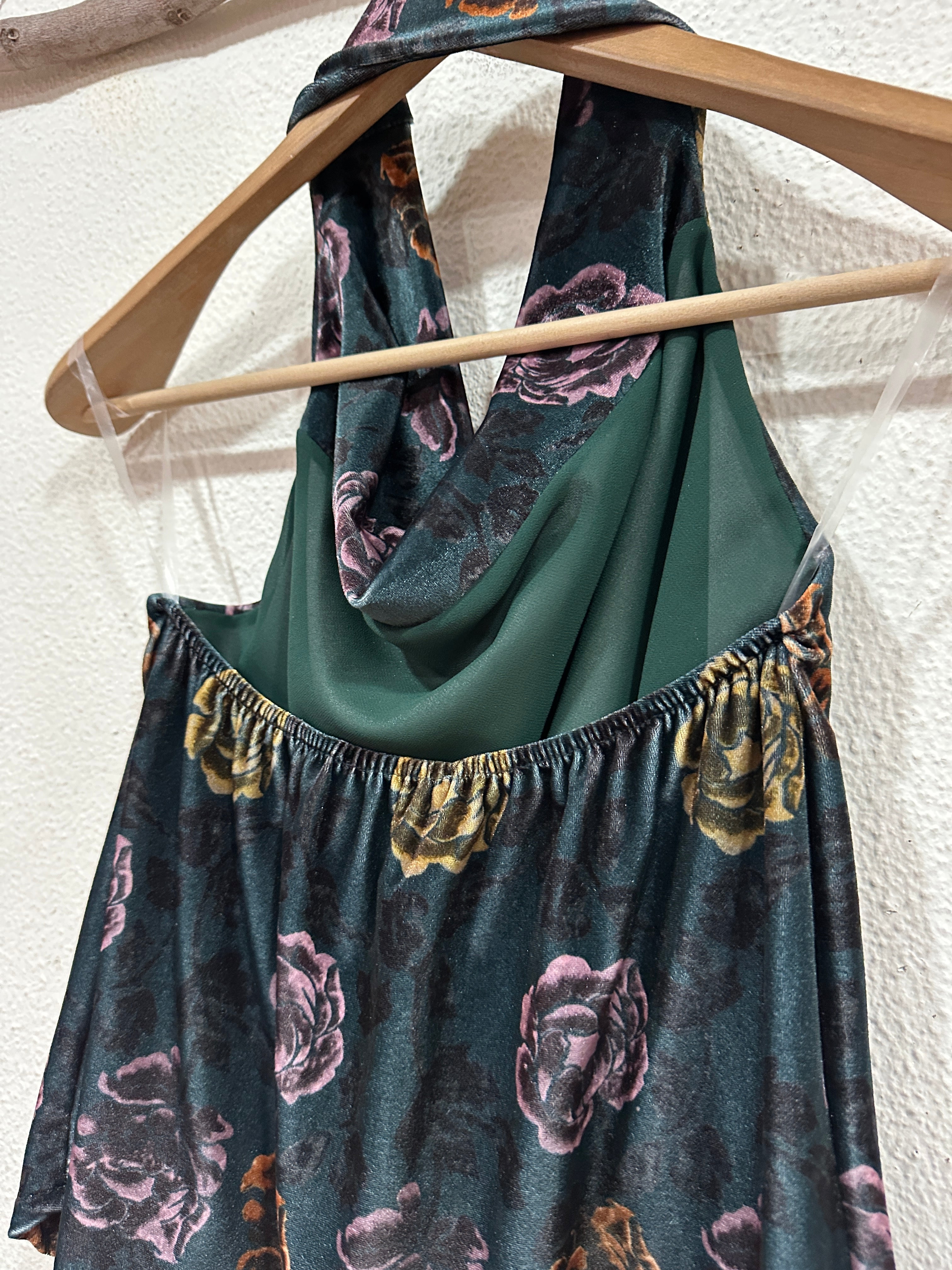 Top assimétrico em veludo c/ decote drapeado VIVIENNE