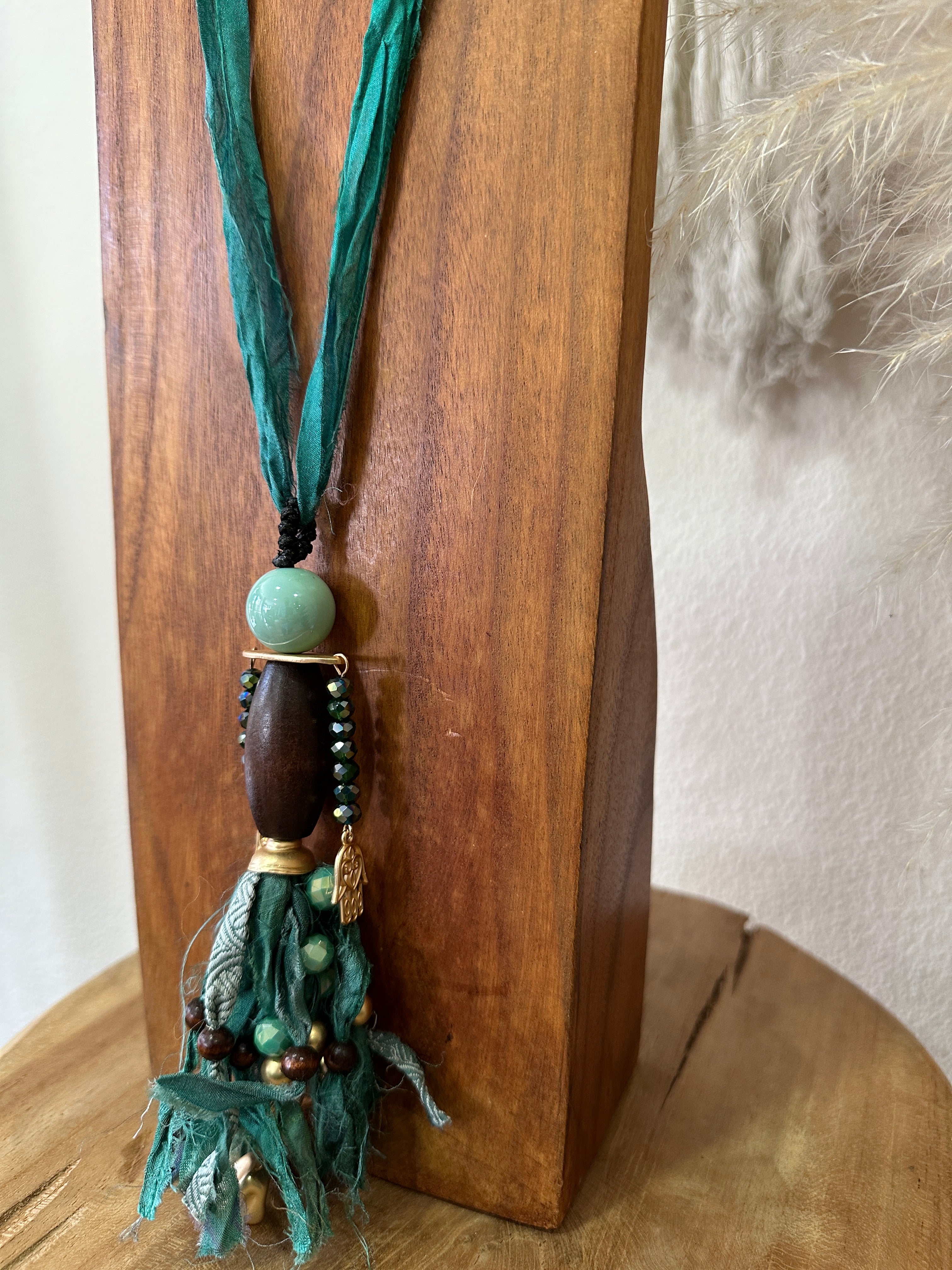 Colar comprido VANISH