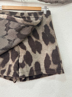 Load image in the gallery viewer,Saia-calção em felpa FEARLESS
