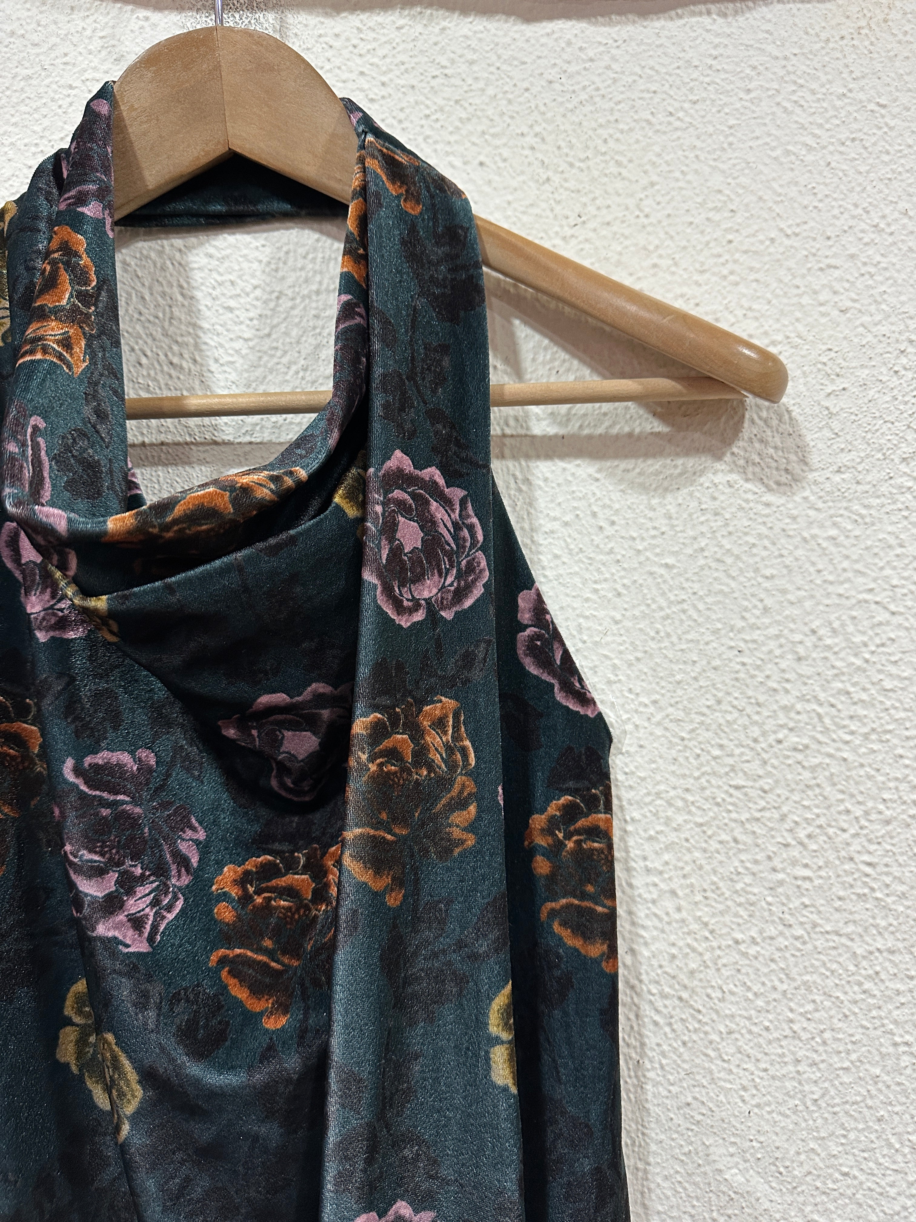 Top assimétrico em veludo c/ decote drapeado VIVIENNE