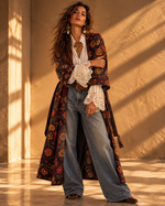 Load image in the gallery viewer,Kimono em veludo bordado c/ cinto RAHDA
