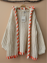 Carica l'immagine nel visualizzatore della galleria,Casaco de malha em relevo c/capuz AZTEC
