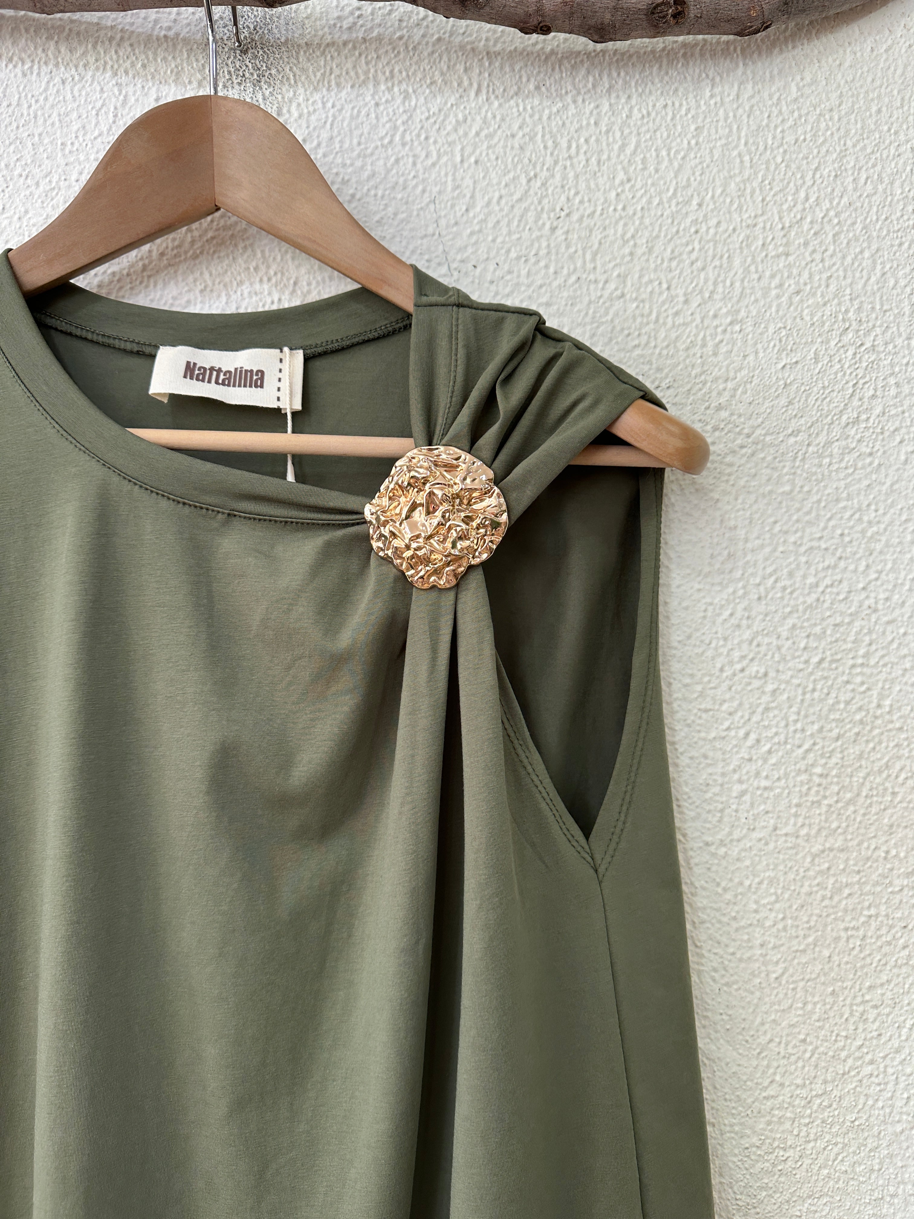 Top c/ detalhe dourado MAELIS