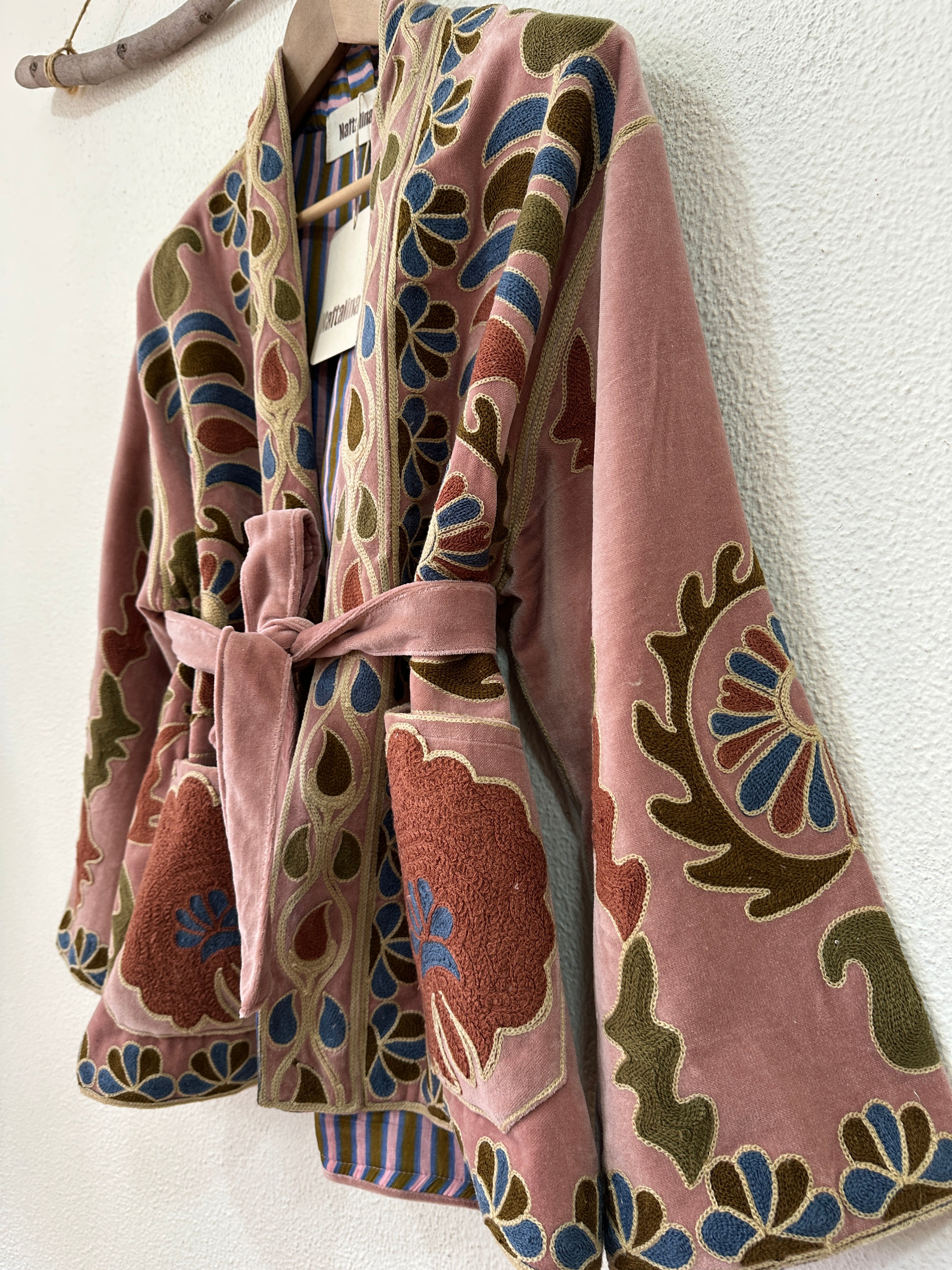 Kimono em veludo bordado RAHDA