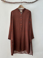 Load image in the gallery viewer,Túnica comprida c/ seda INGRID
