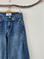 Carregar imagem no visualizador da galeria, Calças denim wide leg CRYSTAL
