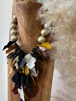 Load image in the gallery viewer,Colar em acrílico AUTUMN
