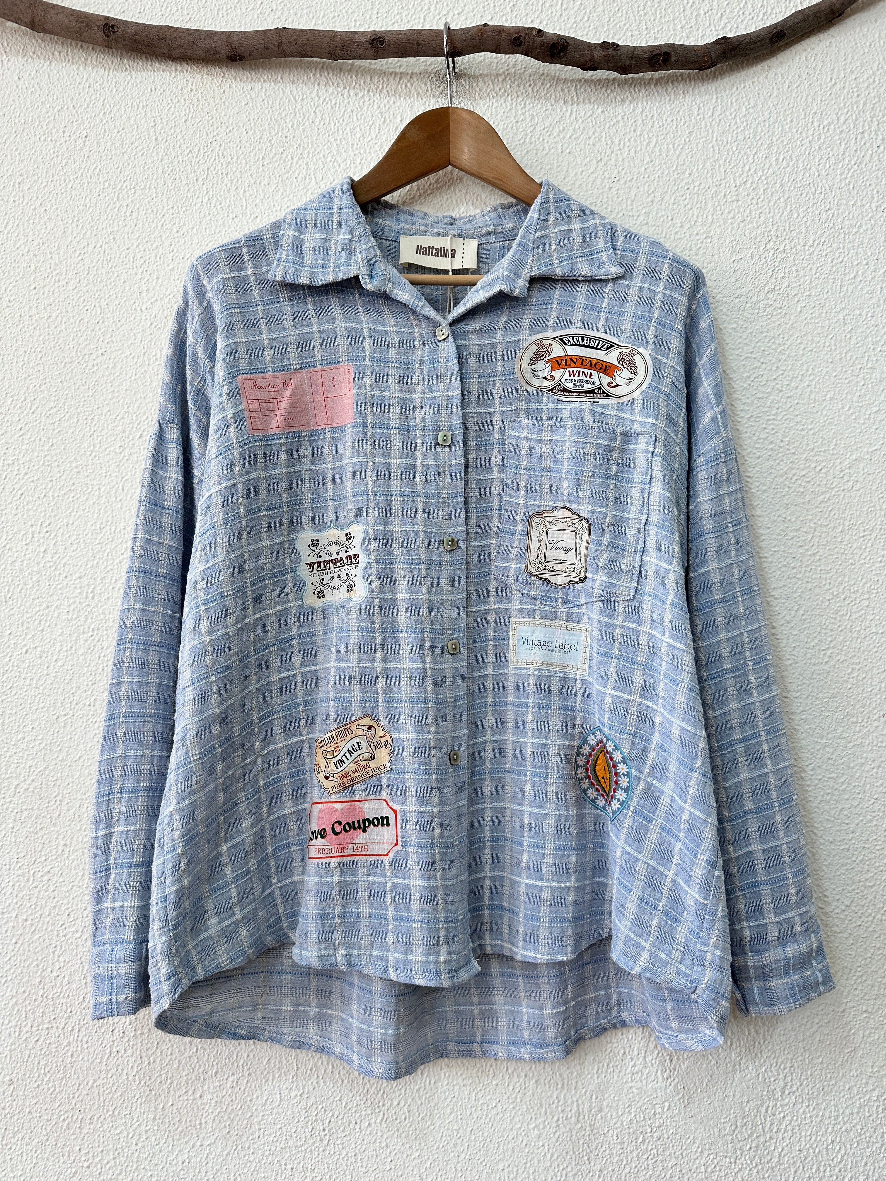 Camisa c/estampas LABEL