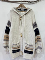 Carregar imagem no visualizador da galeria, Casaco de malha c/ capuz ALASKA
