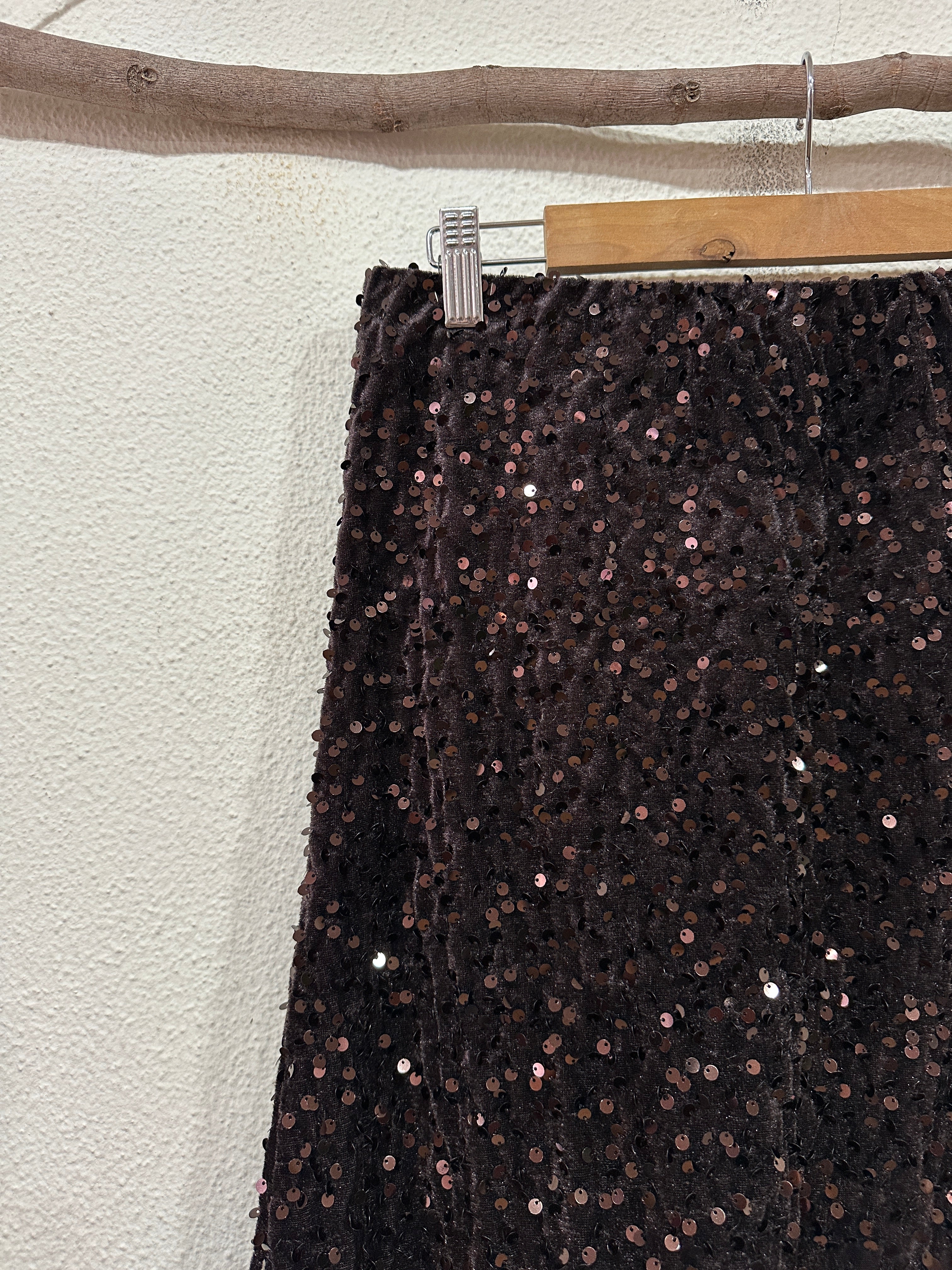 Saia assimétrica em veludo c/lantejoulas SAPPHIRE