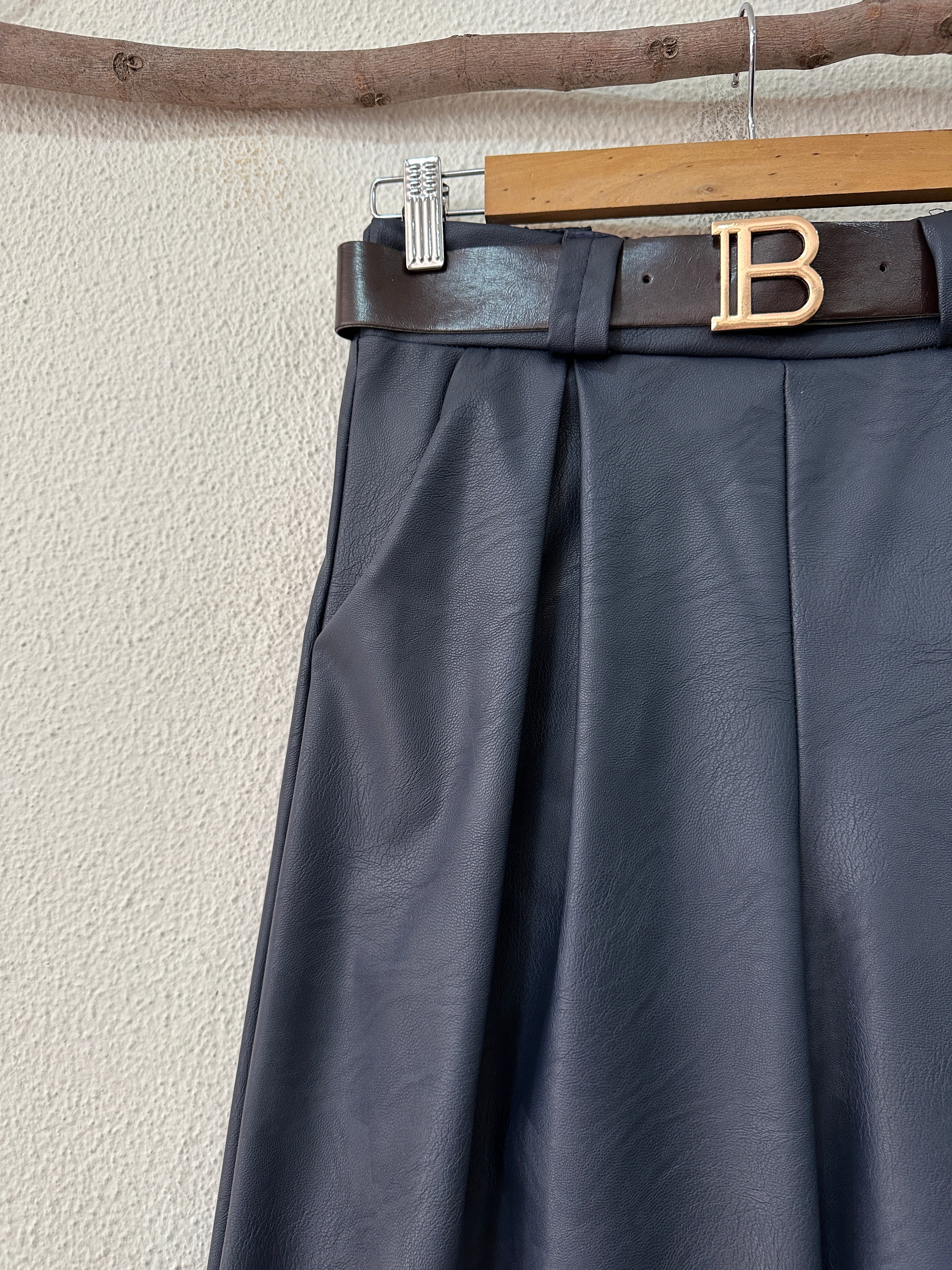 Pantalonas em ecopele BRUNI