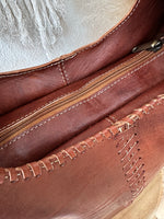 Carregar imagem no visualizador da galeria, Mala em pele BOLÍVIA
