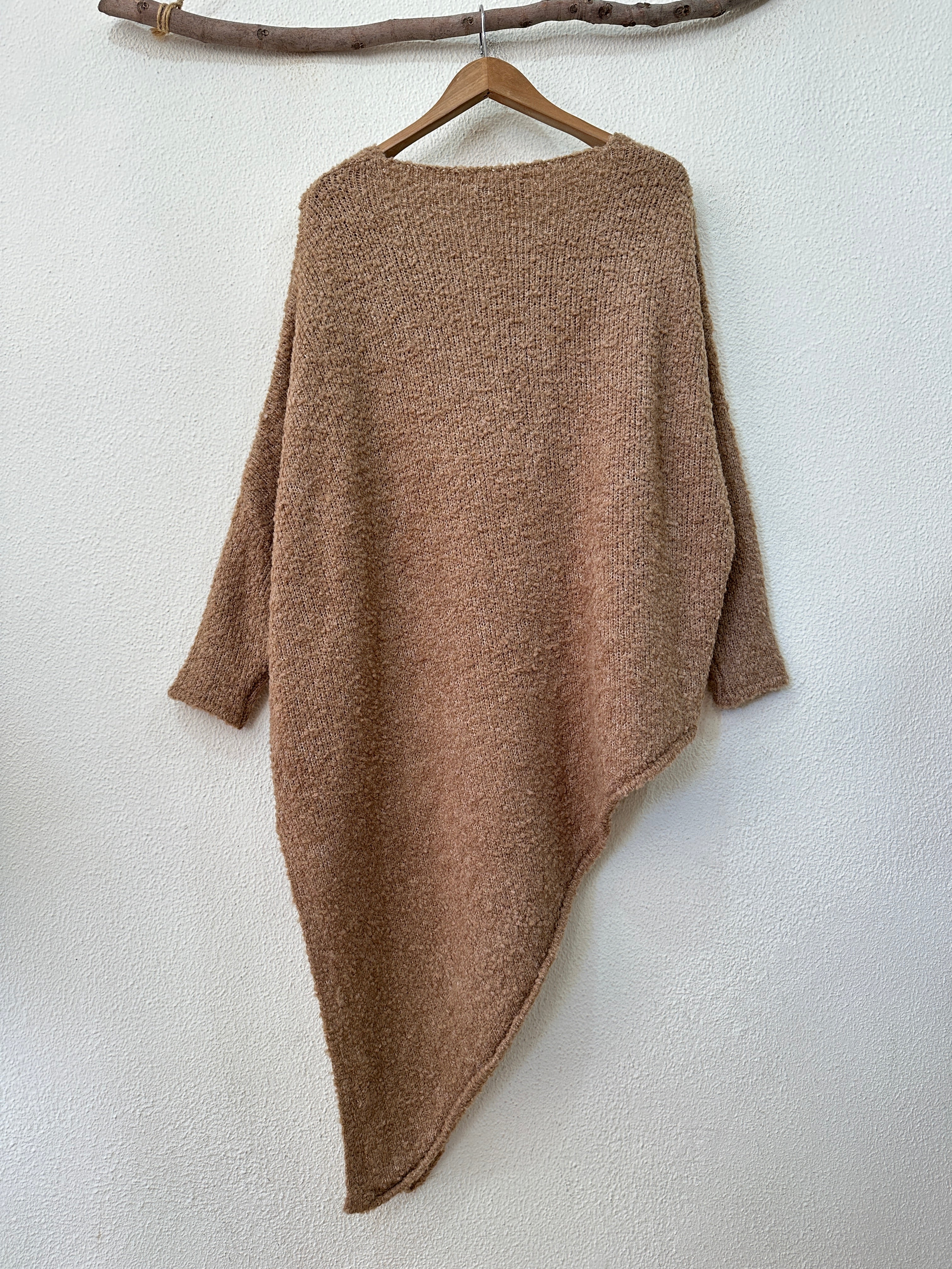 Camisola de malha assimétrica comprida YOLANDA