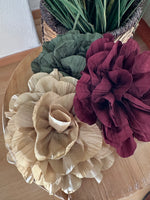 Load image in the gallery viewer,Pregadeira em tecido FLEUR
